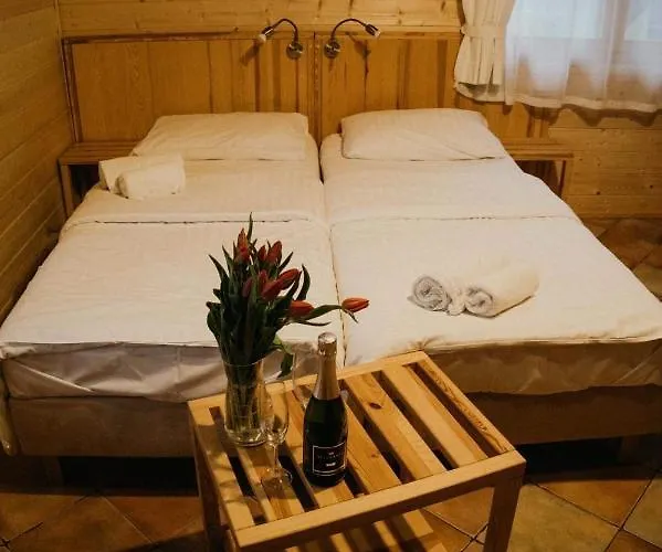 Daglezjowy Dwor イン オシェク